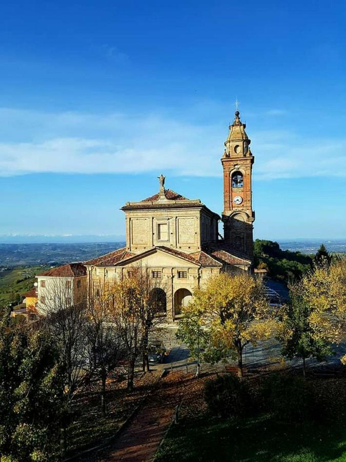 Gasthaus Casa Badinot Diano dʼAlba Exterior foto
